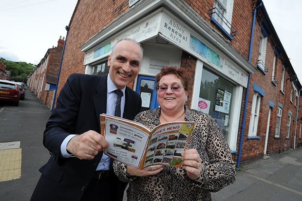 Chris Williamson visits Belmont Street Office with local resident, Annie Brown. Photo: Stuart Wilde Photography Ltd