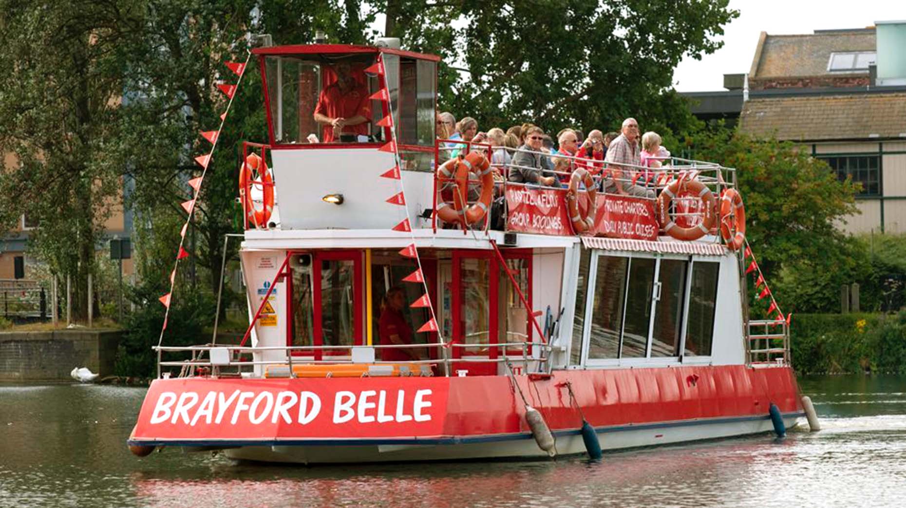 The Brayford Belle sets sail from the Brayford Pool in Lincoln for five waterway tours per day.