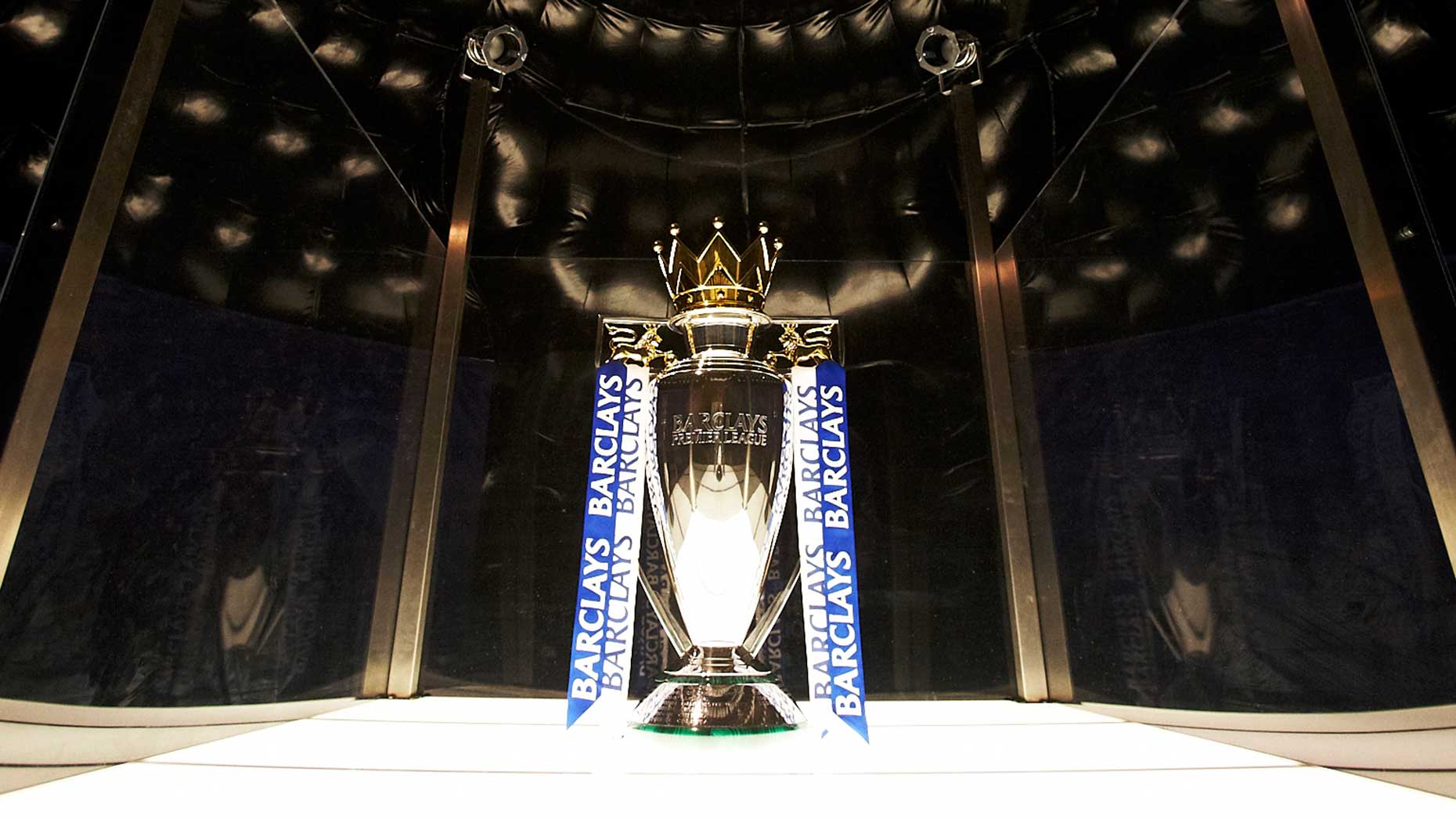 Barclays Premier League trophy to visit Lincoln