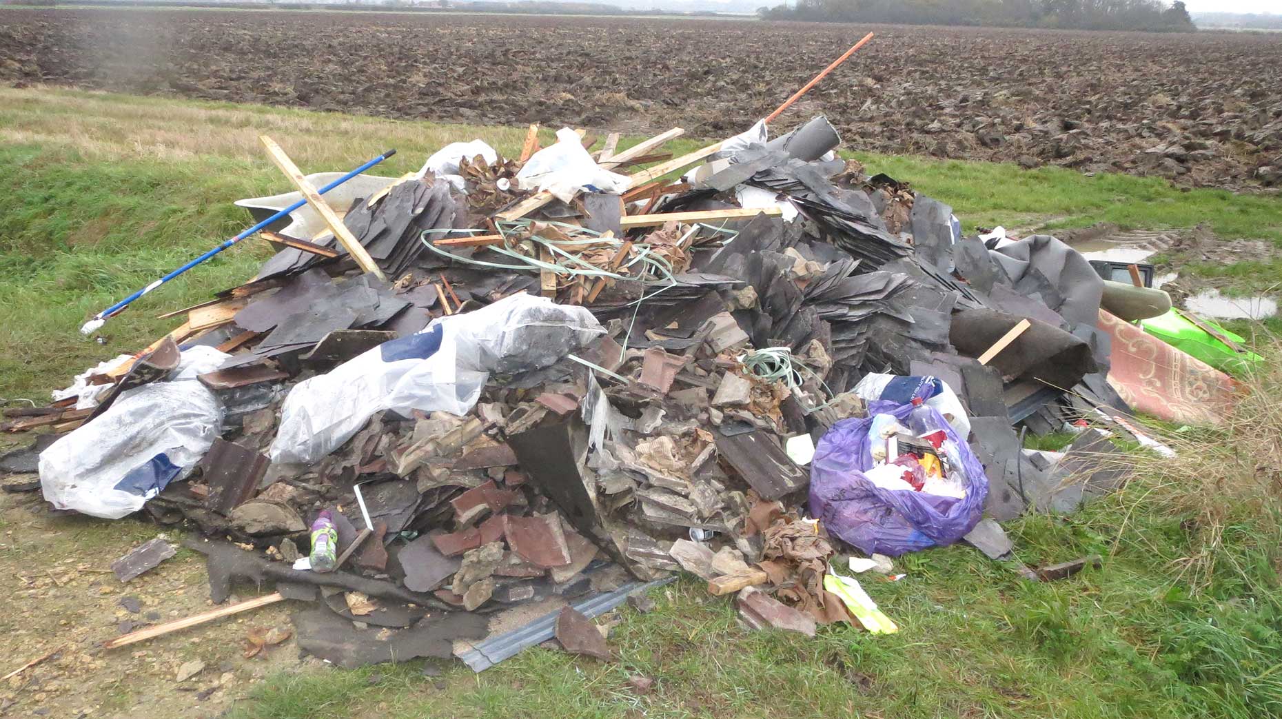 Fly tipping waste from the Lincoln roofing project was illegally dumped near Aisthorpe.