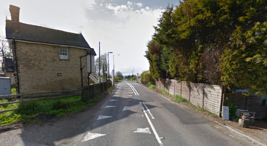 Level crossing on A1500 to Lincoln closed for road resurfacing