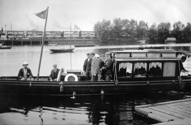 A Civic Barge pictured on the Brayford in 1911.