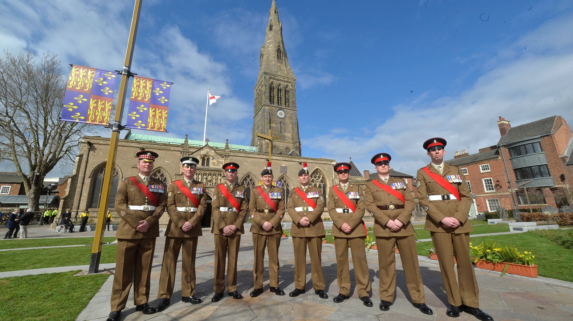 The soldiers of 2 (Leicestershire and Lincolnshire) Company,  3rd Battalion The Royal Anglian Regiment based at Sobraon Barracks, joined four Leicester based soldiers to act as step-liners at the service that was broadcast around the world.