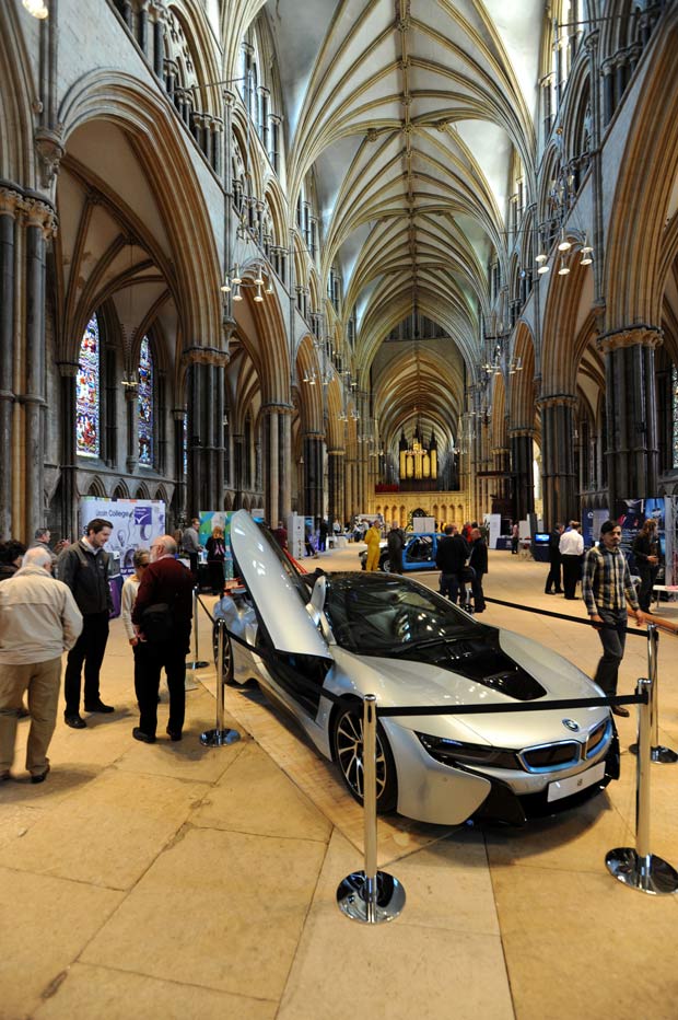 The BMW i8 is taking pride of place in the nave of the cathedral.