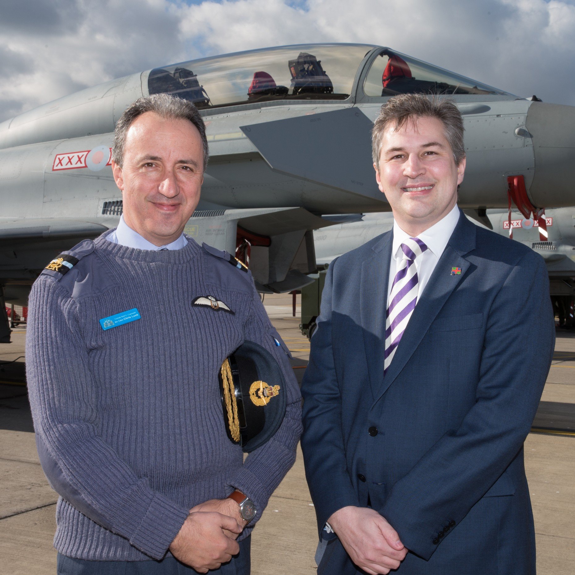 (L-R) Air Commodore Chris Luck, Commandant of the RAF College Cranwell and Lincoln College Group CEO Gary Headland.