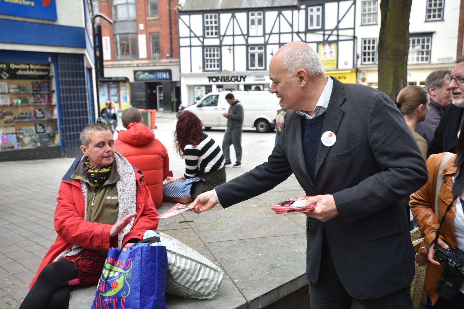 Iain Duncan Smith leafleting on Lincoln High Street. Photo: Steve Smailes for The Lincolnite
