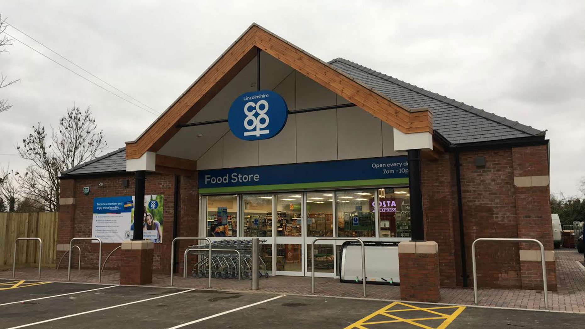 New £1.2m Lincolnshire Co-op store opens in Goxhill