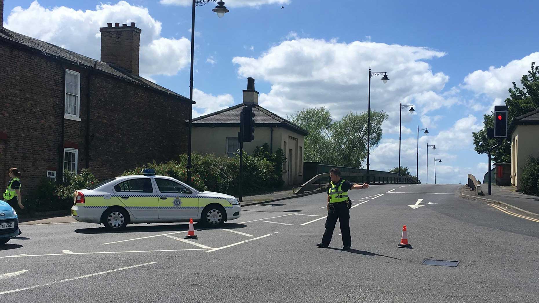 Crash between coach and car closes Trent Bridge in Gainsborough