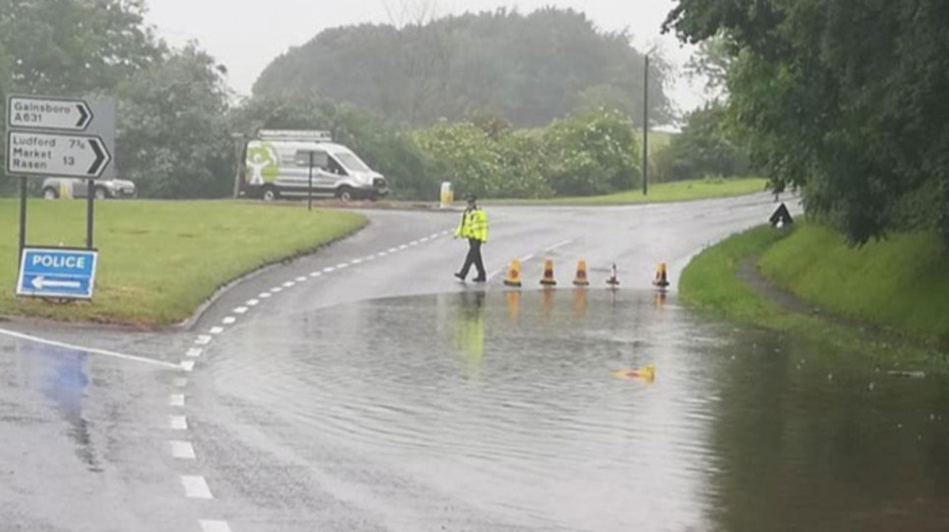 Latest road closures and flood warnings in Lincolnshire