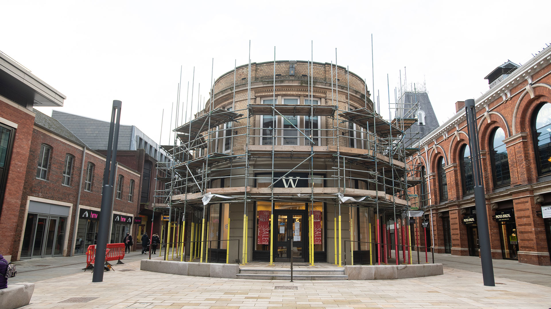 Two Clothing Brands To Move In As Cornhill Waterstones Shuts