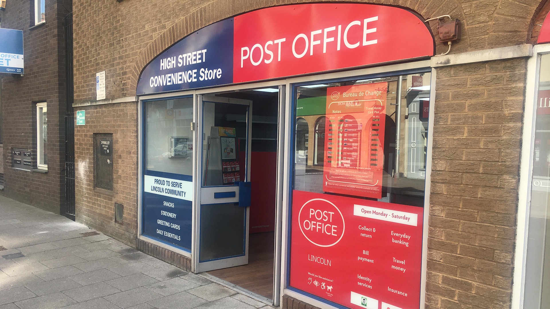 Central Lincoln Post Office opens at the Stonebow Centre