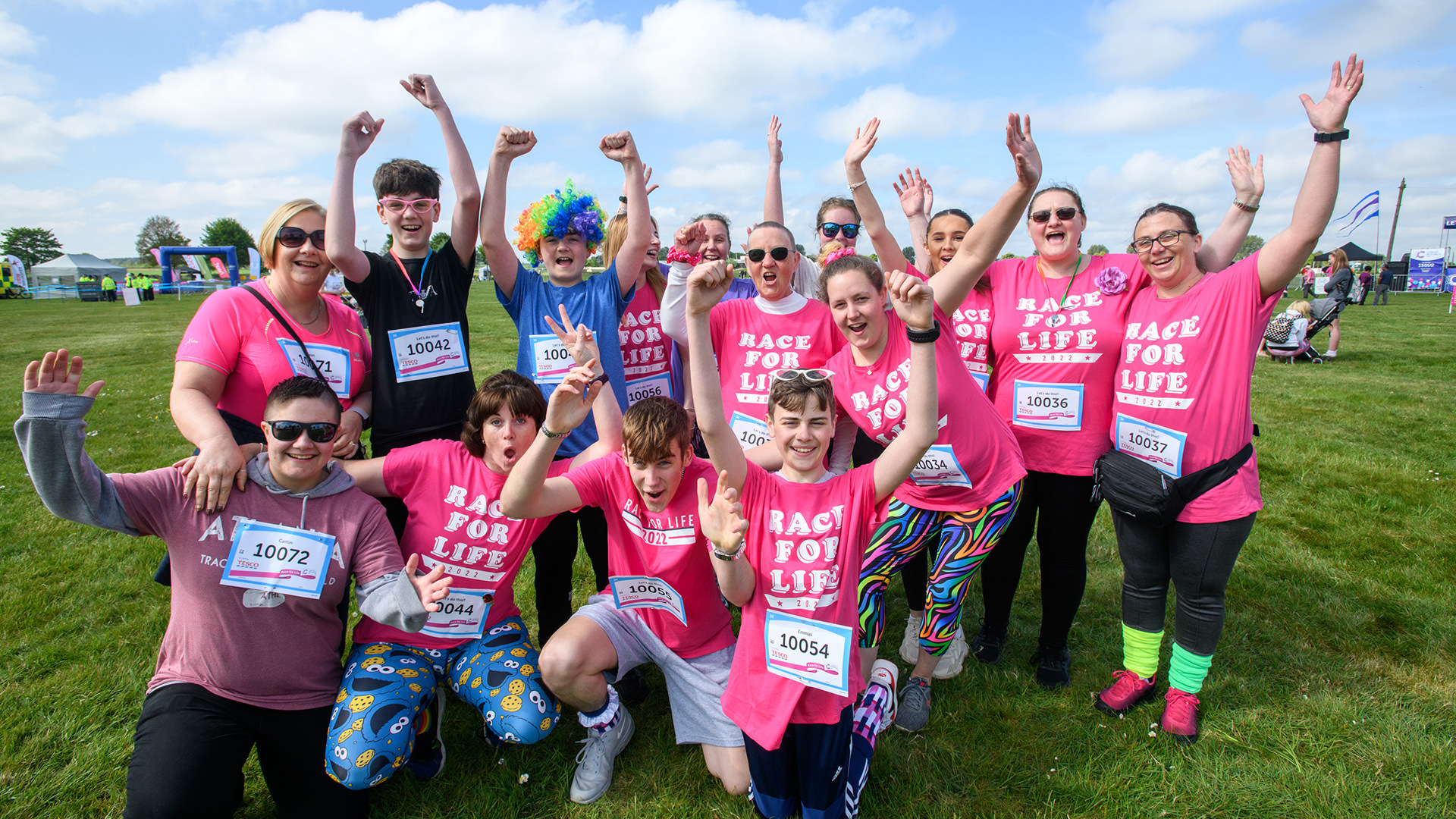 Hundreds take part in Lincoln Race for Life in aid of Cancer Research