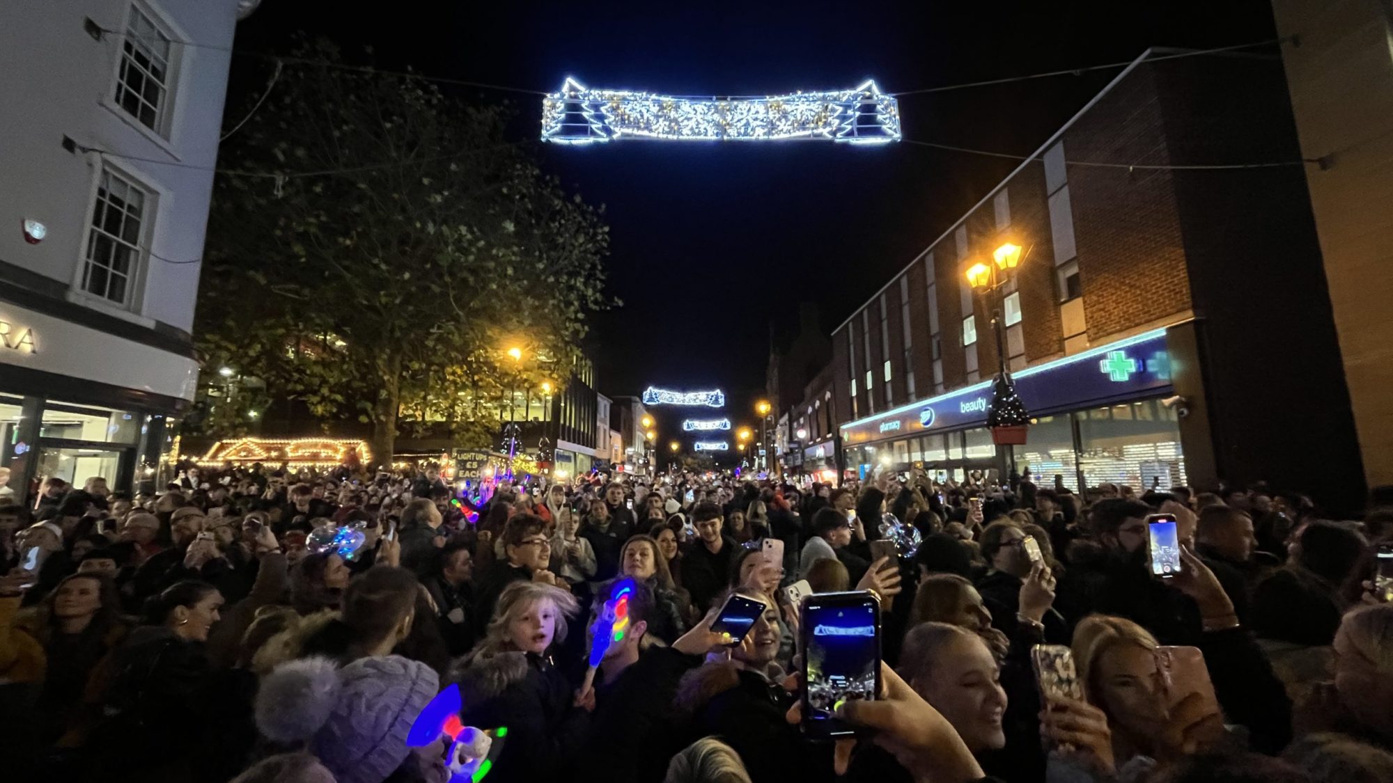 Lincoln Christmas lights switchon Overcrowding concerns dismissed by